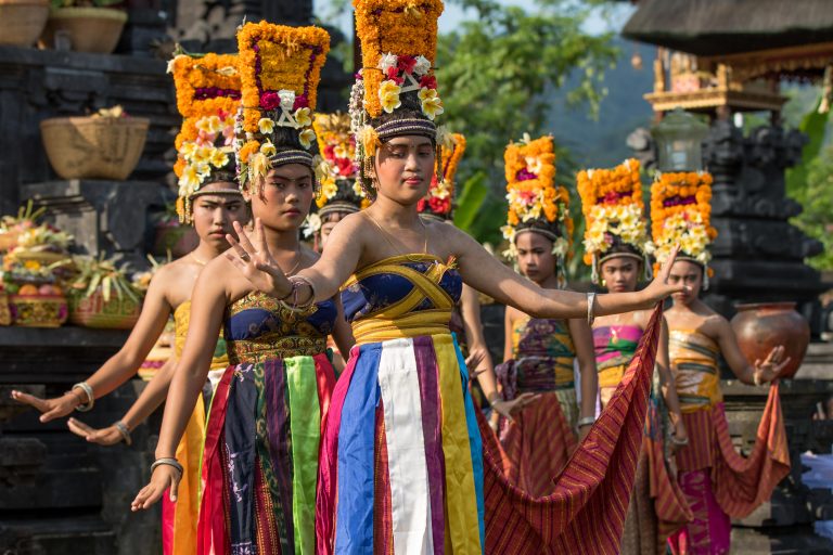 Rejang dance, Tiying Tali – East Bali