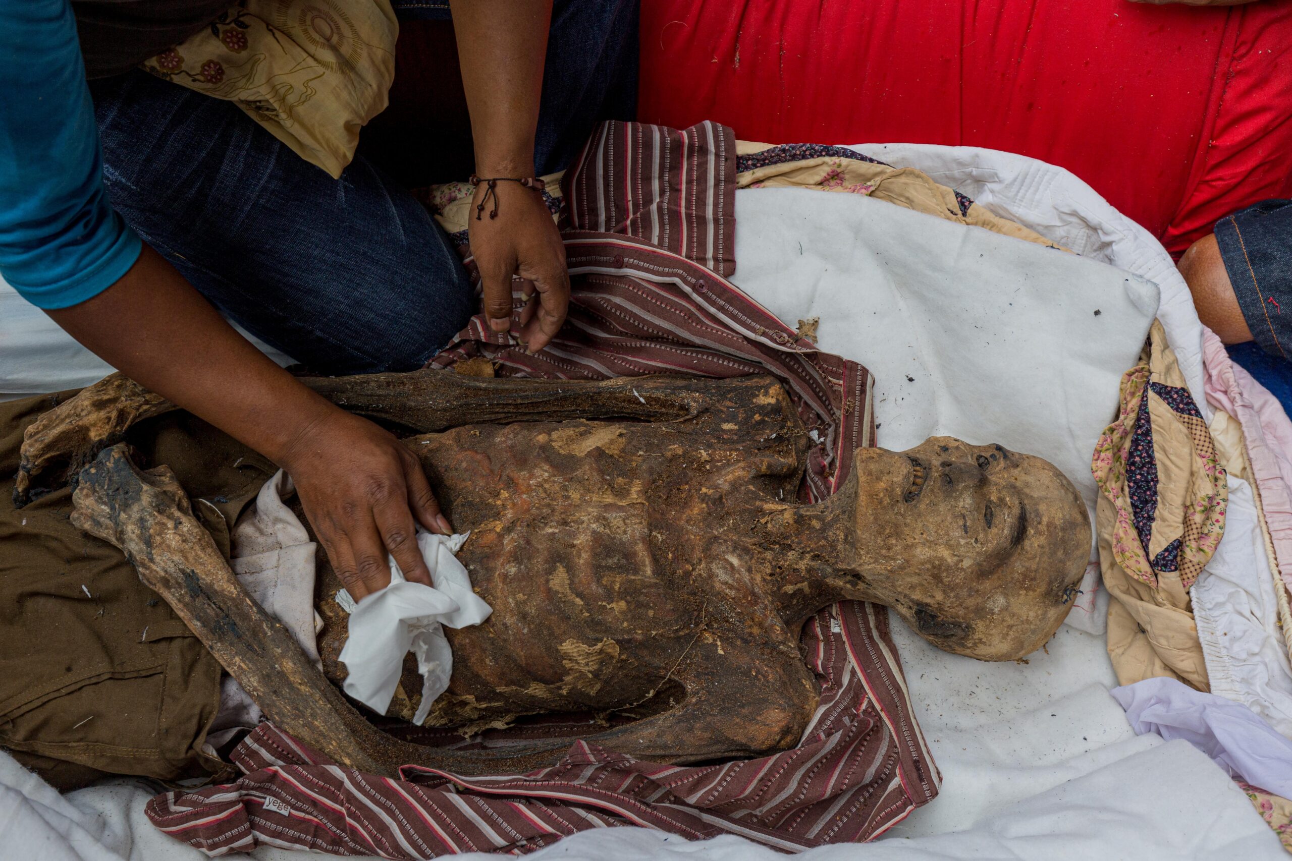 ma'nene ritual tana toraja