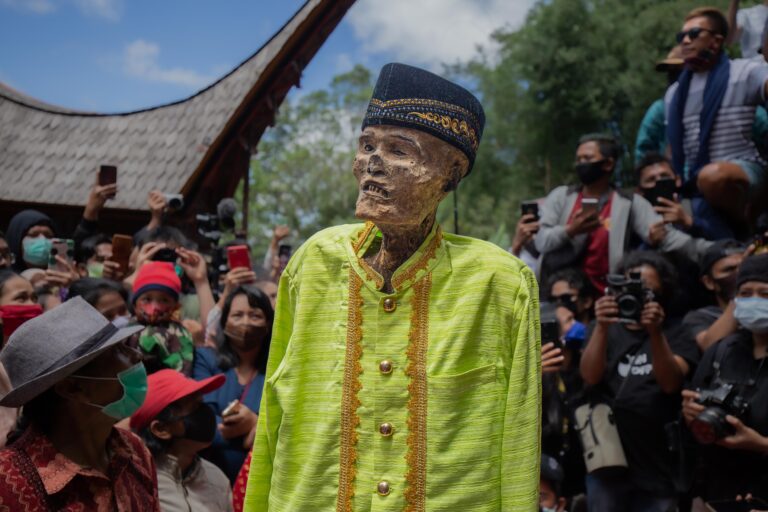 Ma’nene’ Ritual – Tana Toraja, Sulawesi