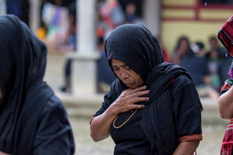 Rambu solo tana toraja sulawesi